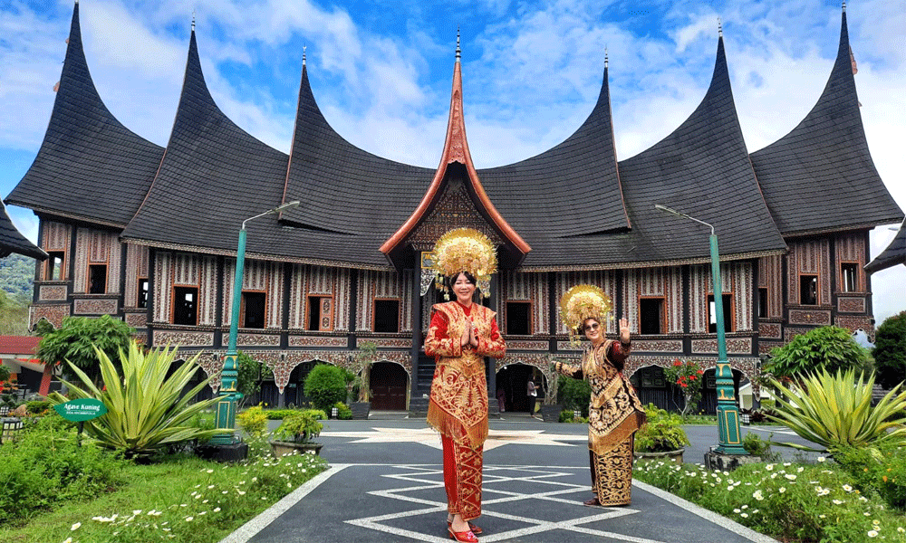 Beberapa Suku di Sumatera Barat Yang Paling Unik